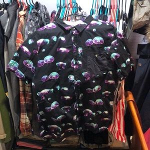 Modern Amusement Jellyfish Button Down XL